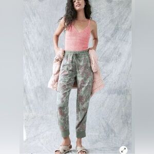 ANTHROPOLOGIE NOMAD FLORAL JOGGERS
